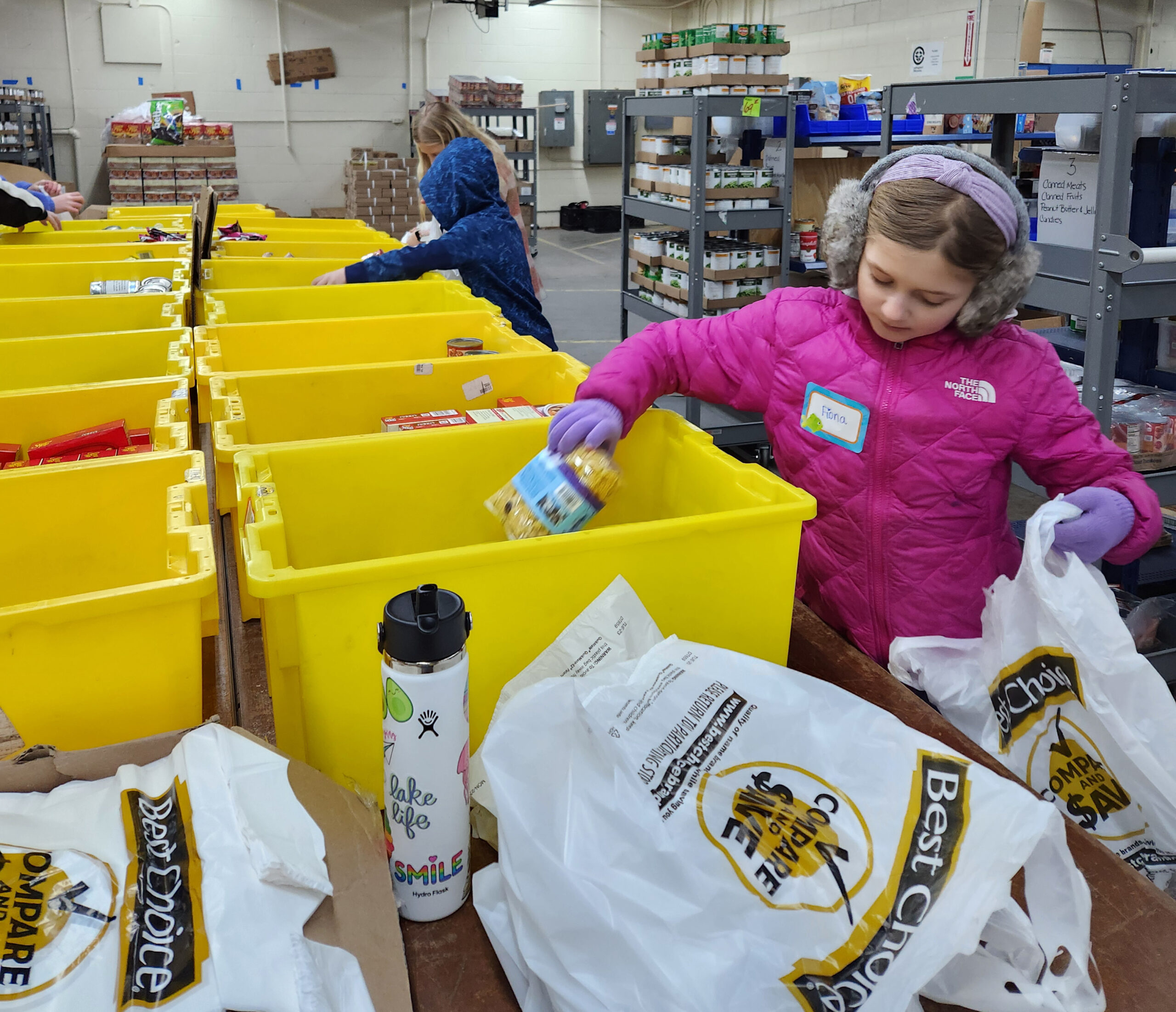 Pack Rescued Food with Just One More Ministry